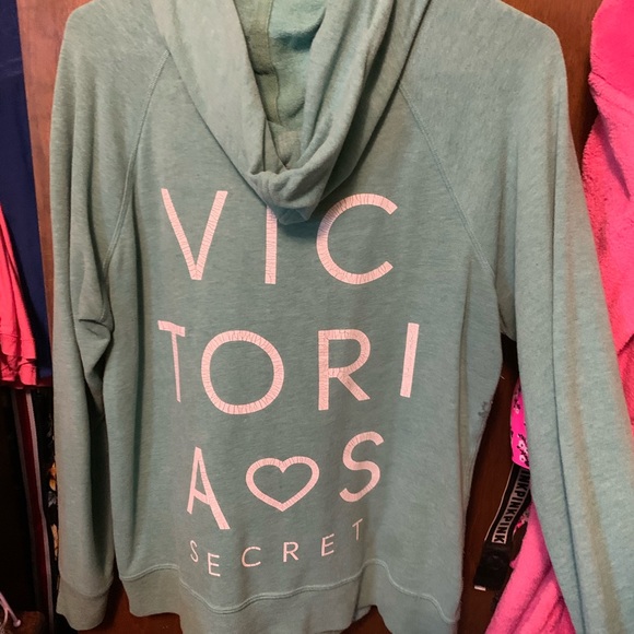 Sweater - Picture 3 of 3